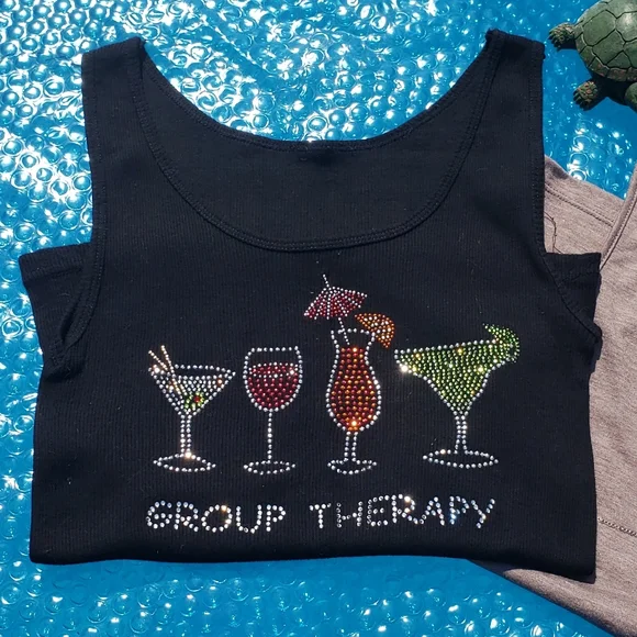 2 tank tops - Picture 3 of 13